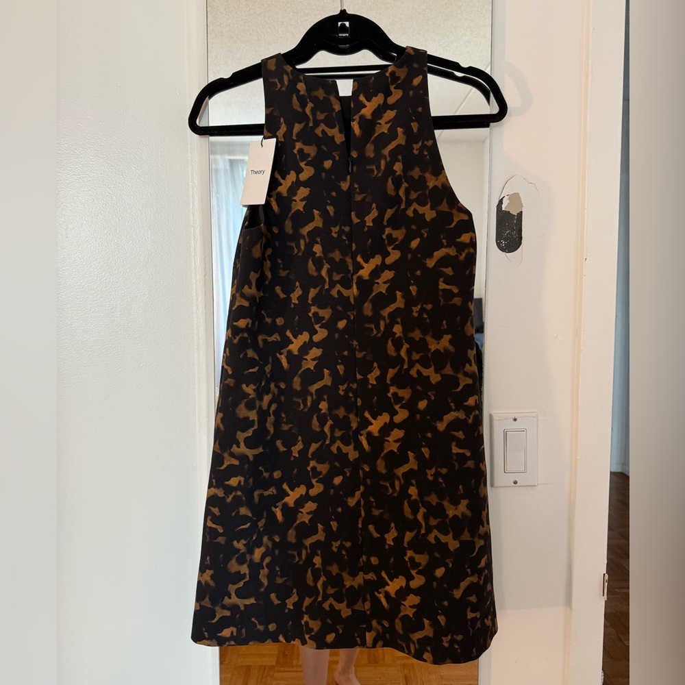 Theory Tortoise Shift Dress size 2